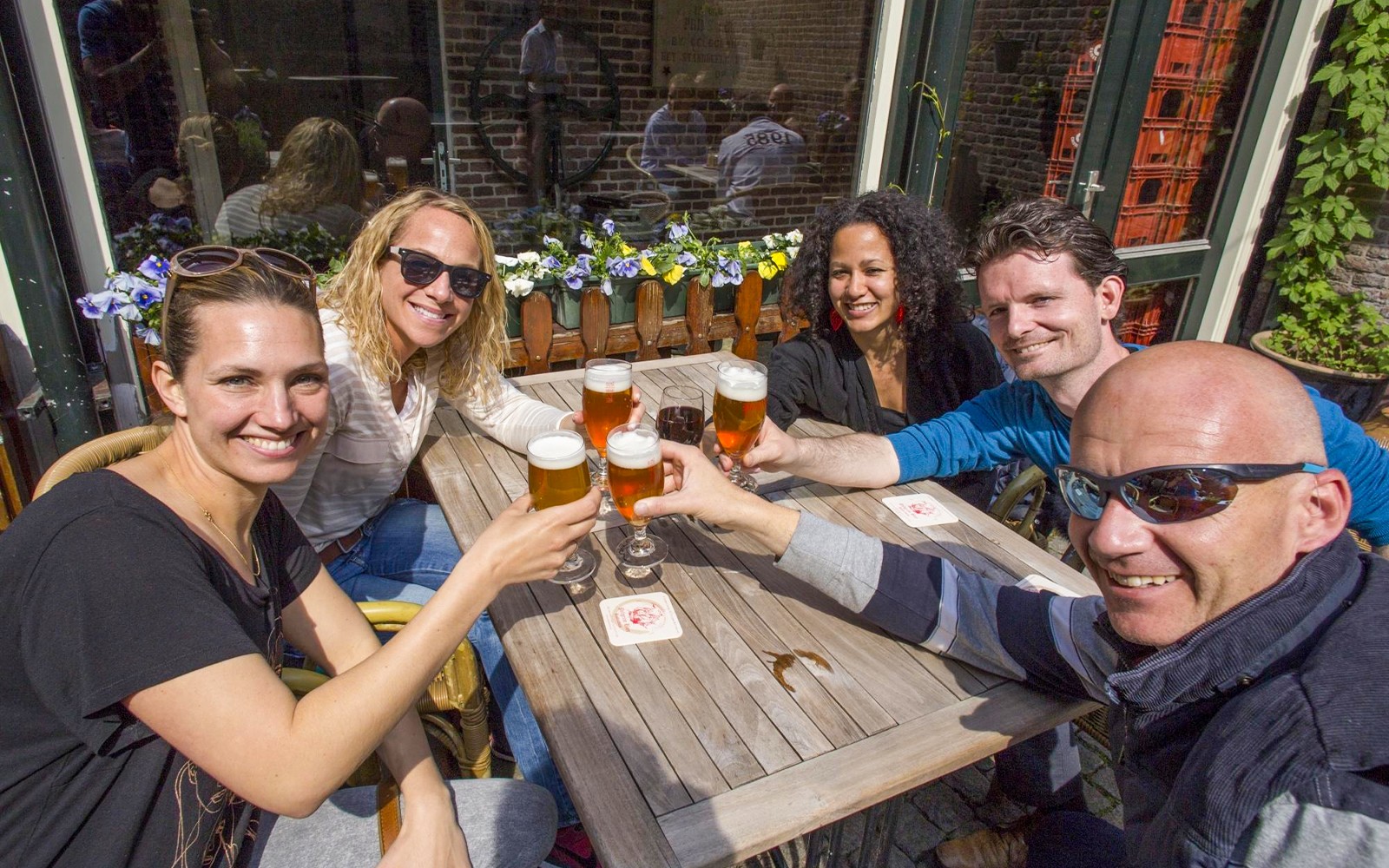 4-Hour Rotterdam Breweries and Boat Tour with Guided Tastings — gallery 1