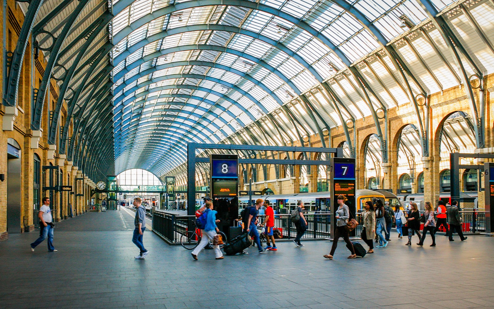 Harry Potter™ Film Locations 3-Hour Guided Walking Tour