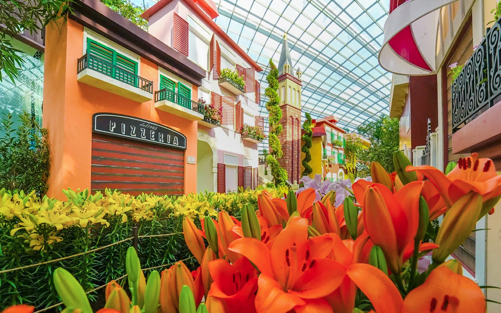 Gardens by the Bay Tickets: Cloud Forest (Jurrasic World Experience) + Flower Dome + Floral Fantasy — gallery 3