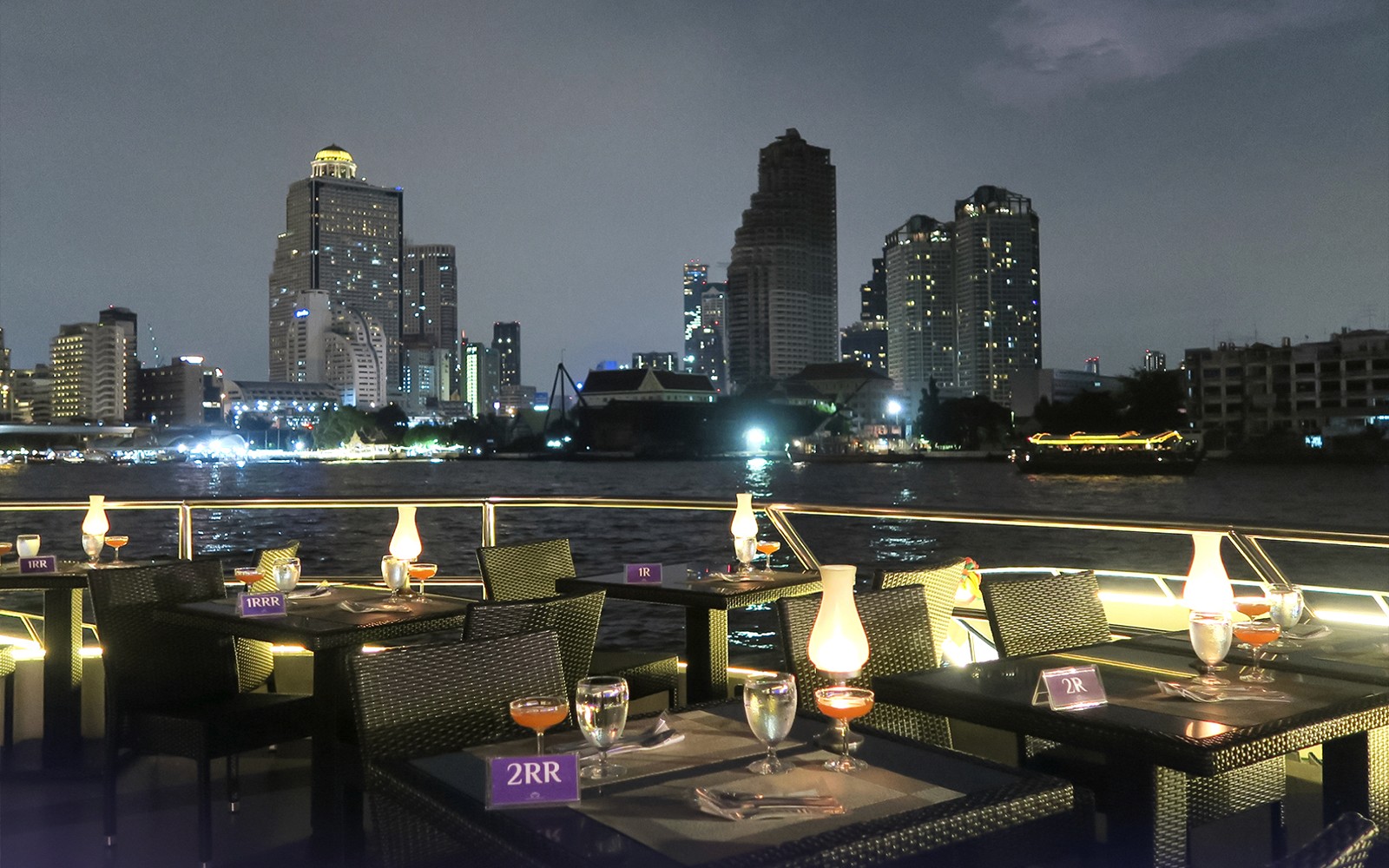 Chao Phraya Princess Cruise with Buffet Dinner & Live Music — gallery 1