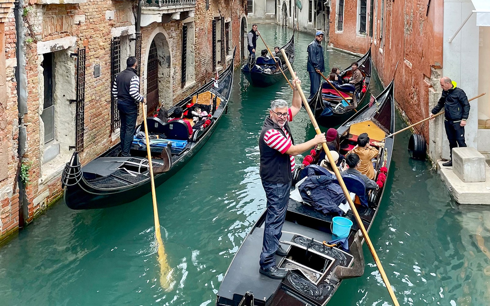 Venice Classic Gondola Ride — gallery 4
