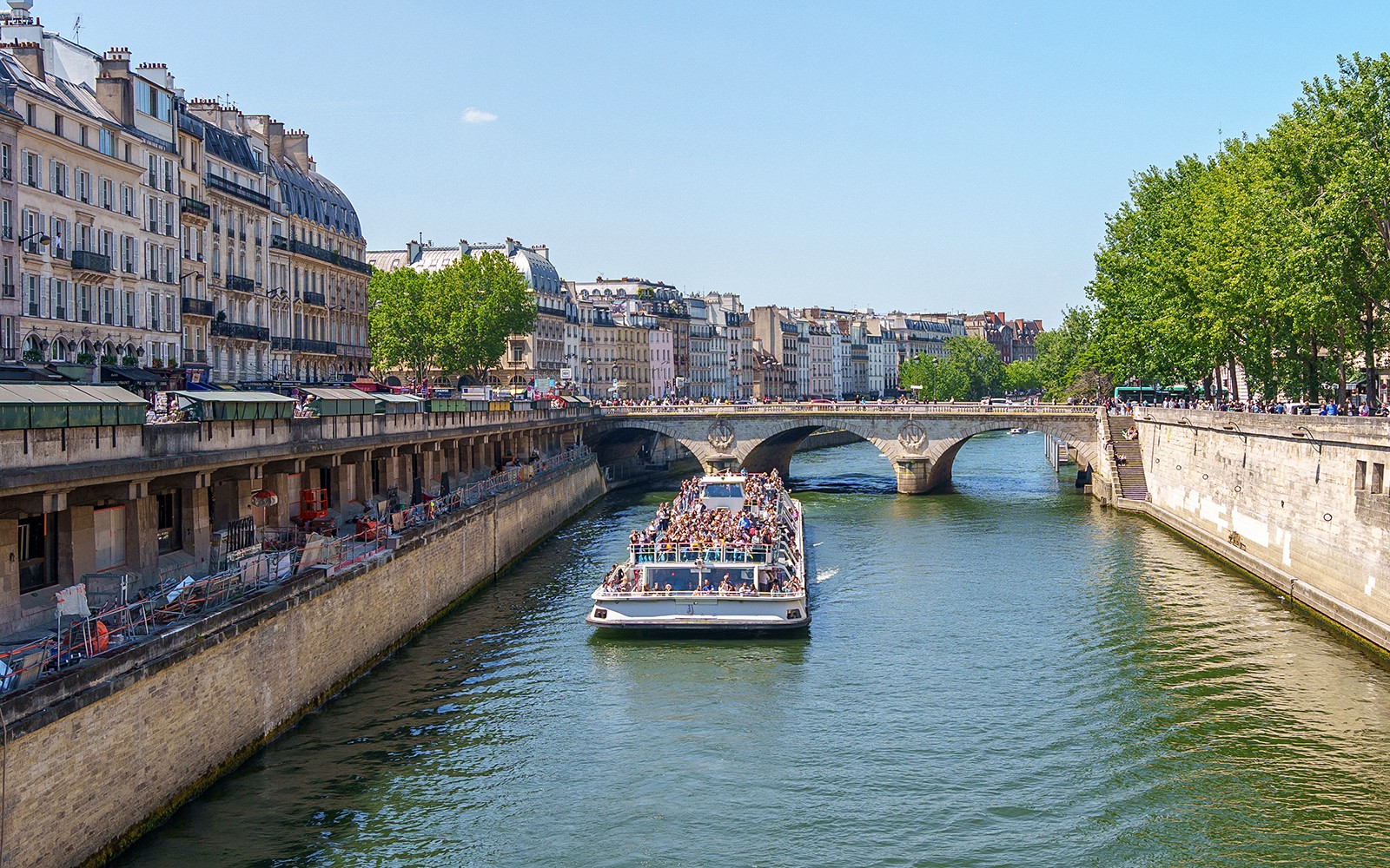 Seine River and Canal Saint-Martin Sightseeing Cruise