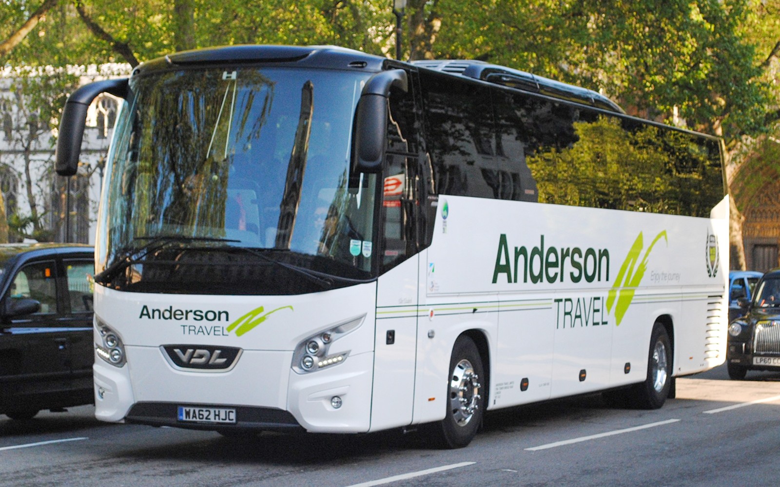 From London: Canterbury Cathedral, Dover Castle, and White Cliffs Full-Day Tour — mobile