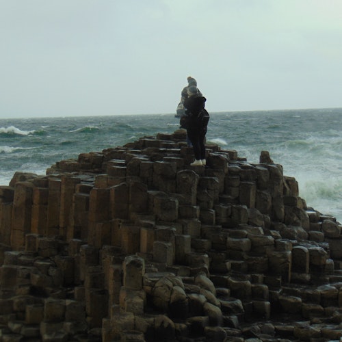 Giant's Causeway & Belfast City: Day Trip from Dublin
