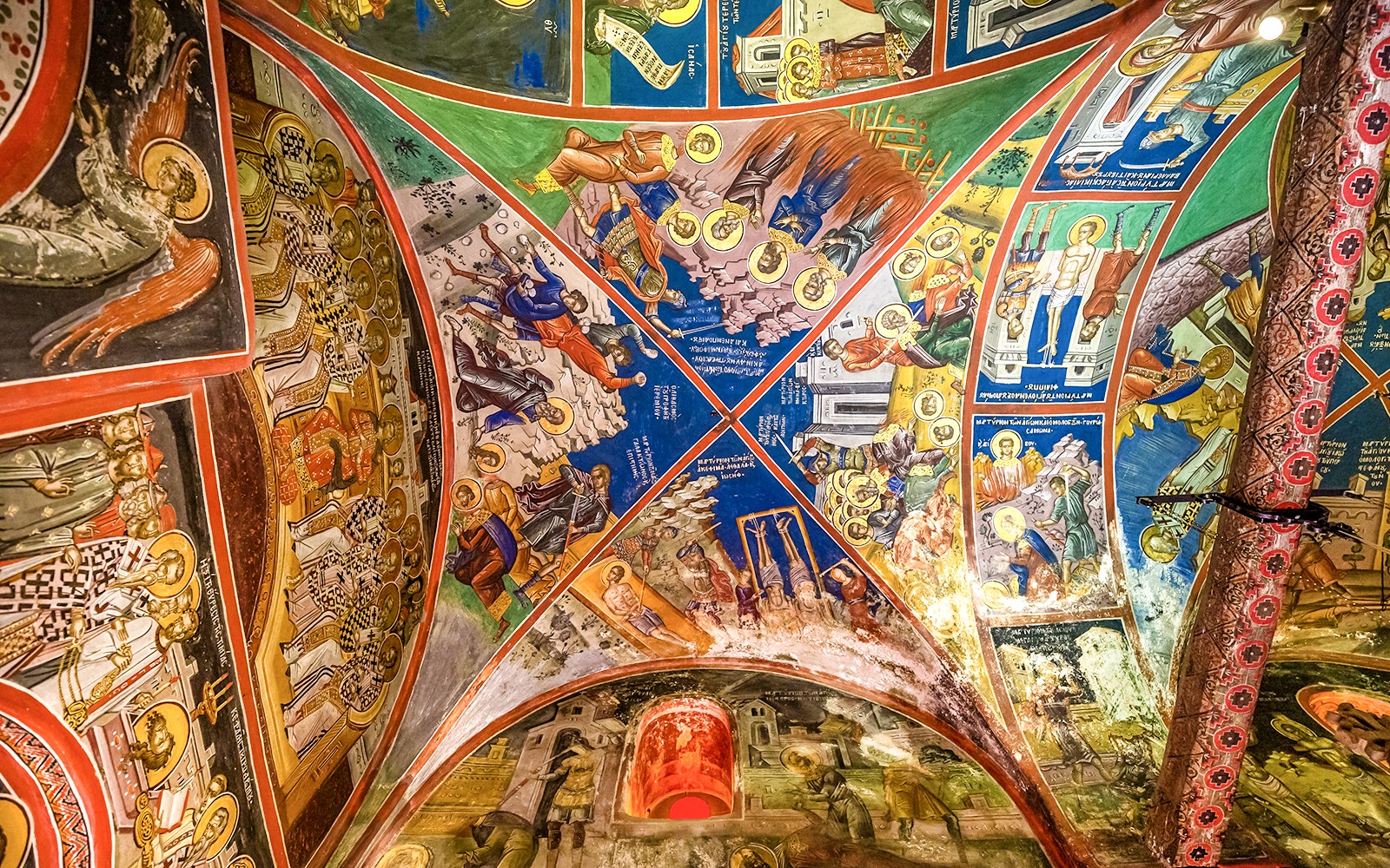 From Thessaloniki: Meteora Monasteries & Caves Full-Day Trip