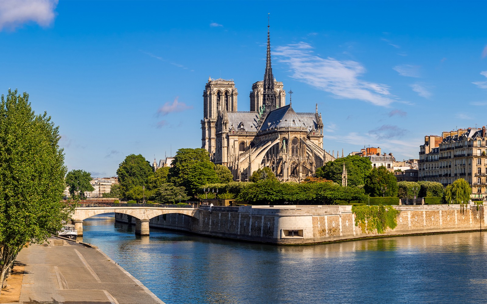 Notre-Dame to Panthéon Tour with Panthéon Ticket