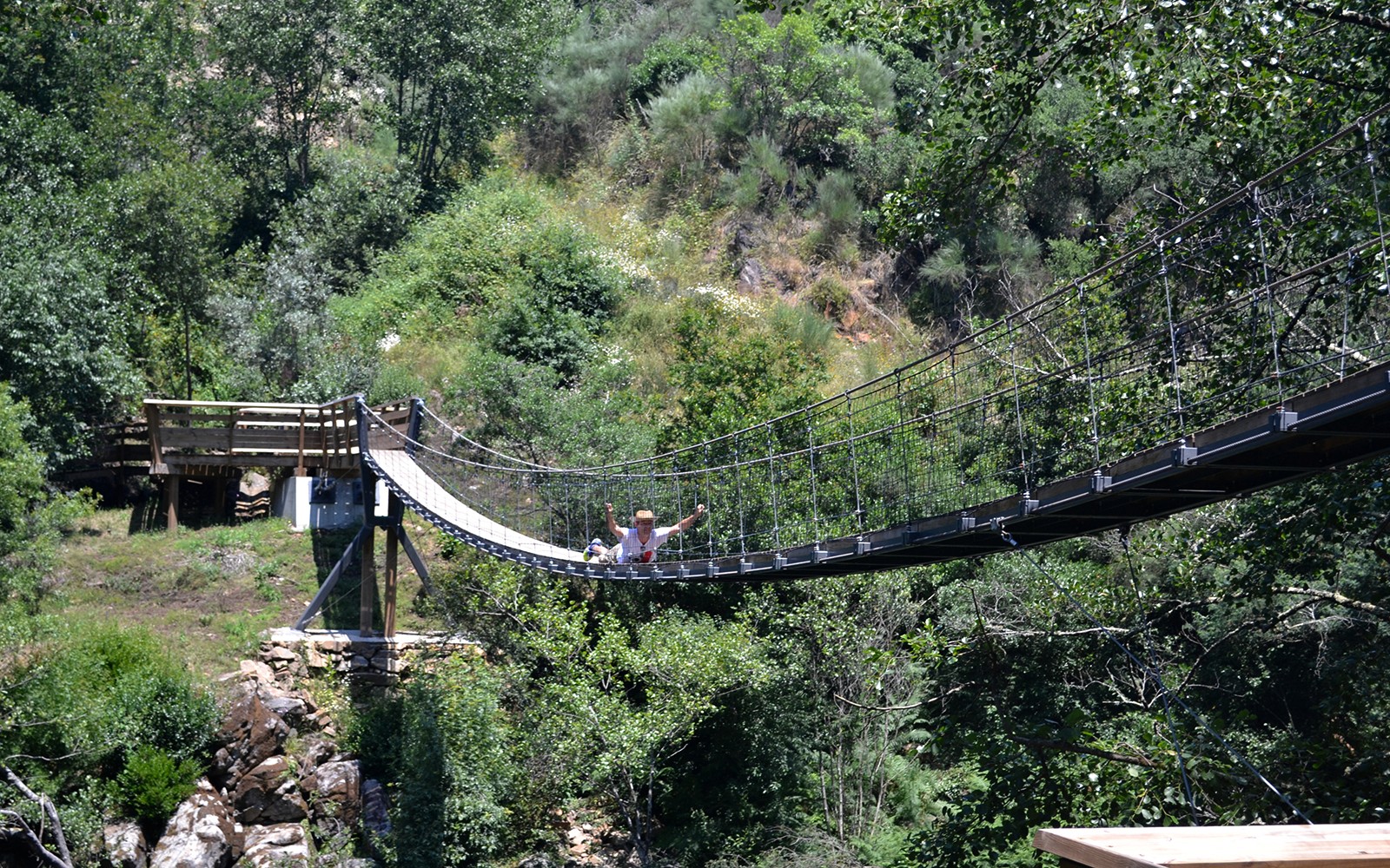 Guided Tour of 516 Arouca Suspension Bridge & Paiva Walkways with Round-Trip Transfers