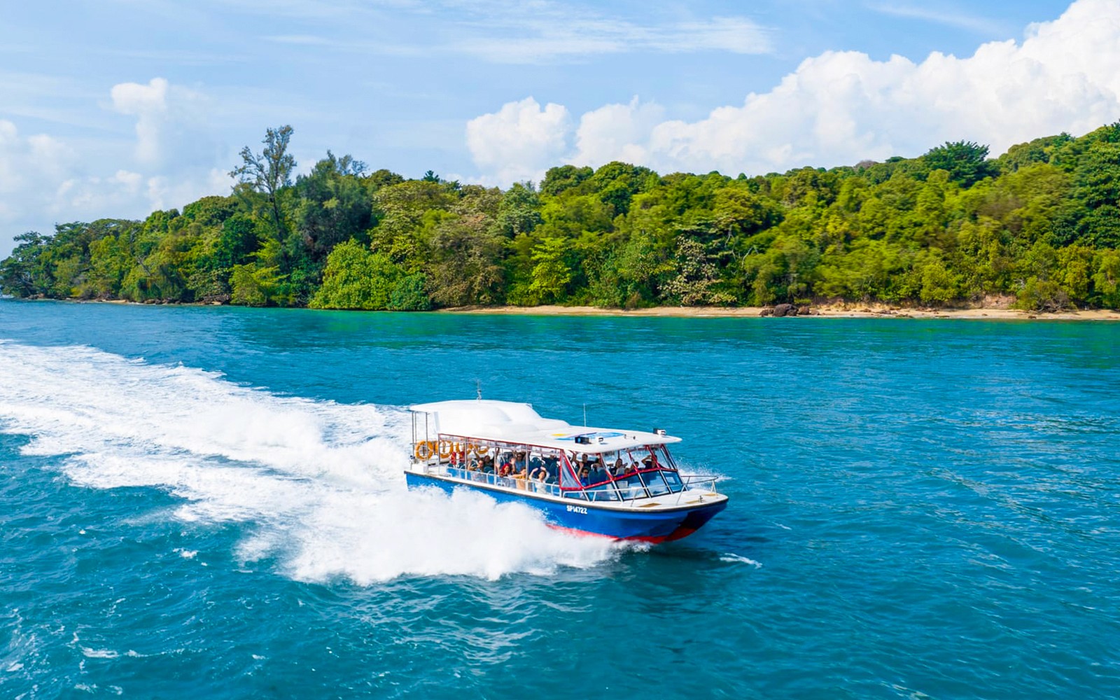 Albatross Hop-On Hop-Off Speedboat Pass — gallery 1
