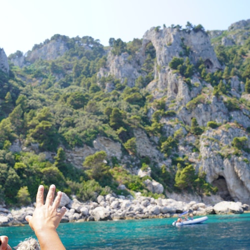 Capri and Anacapri: Boat Tour + Roundtrip Hydrofoil from Sorrento
