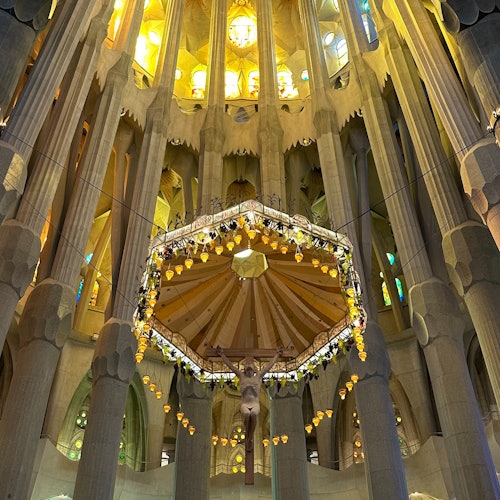 Gaudí Houses & Sagrada Família: Barcelona Full-Day Tour — gallery 1