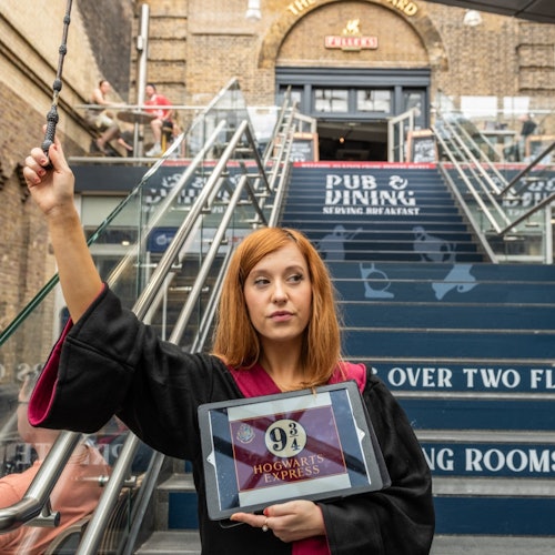London: Harry Potter Film Sites Small-Group Tour + The Shard Entry — gallery 1