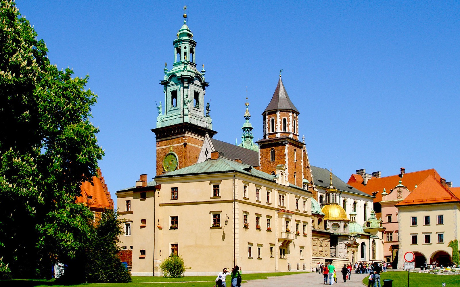 Krakow: Guided Wawel Tour, Lunch, and Vistula River Cruise — gallery 1