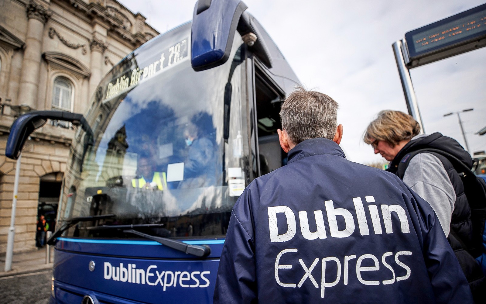 Dublin Express One-Way Tickets: Dublin Airport to/from City Center — portrait