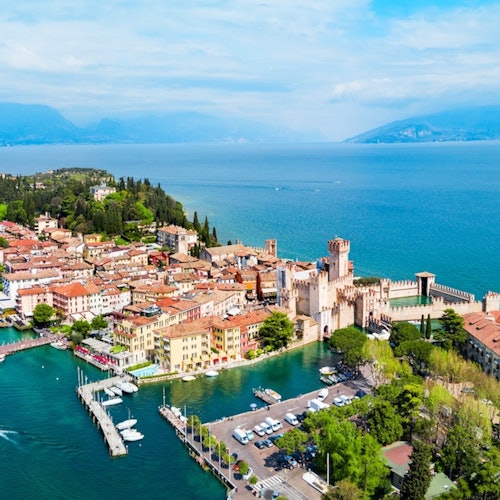 Verona, Lake Garda & Sirmione: Guided Tour from Venice + Boat Cruise — gallery 2