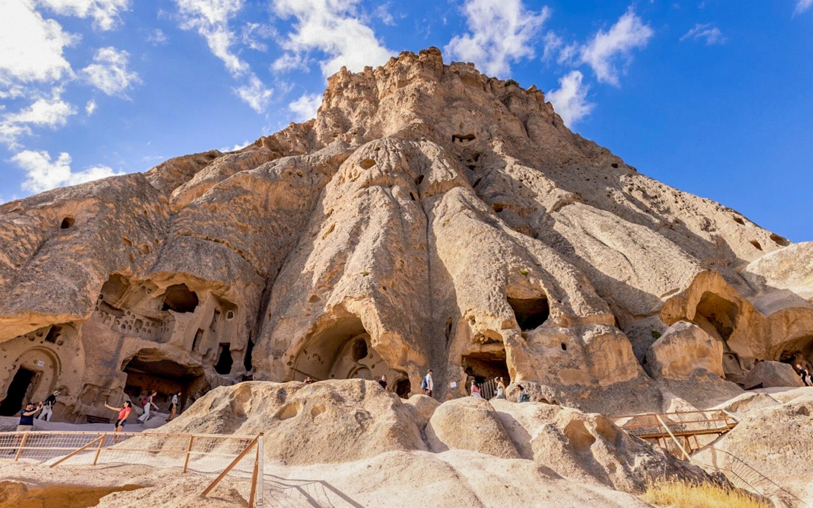 From Cappadocia: Full-Day Green Tour with Derinkuyu Underground City & Ihlara Valley Trek
