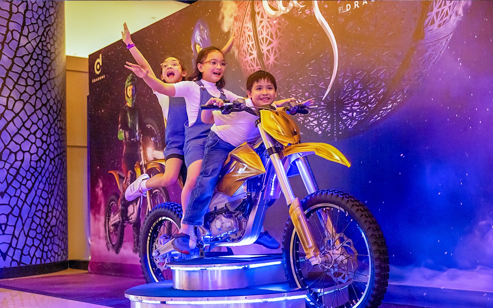 La Perle by Dragone Show Tickets — gallery 3