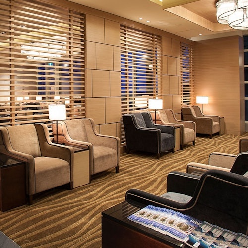 Plaza Premium Lounge at Vancouver International Airport — gallery 2