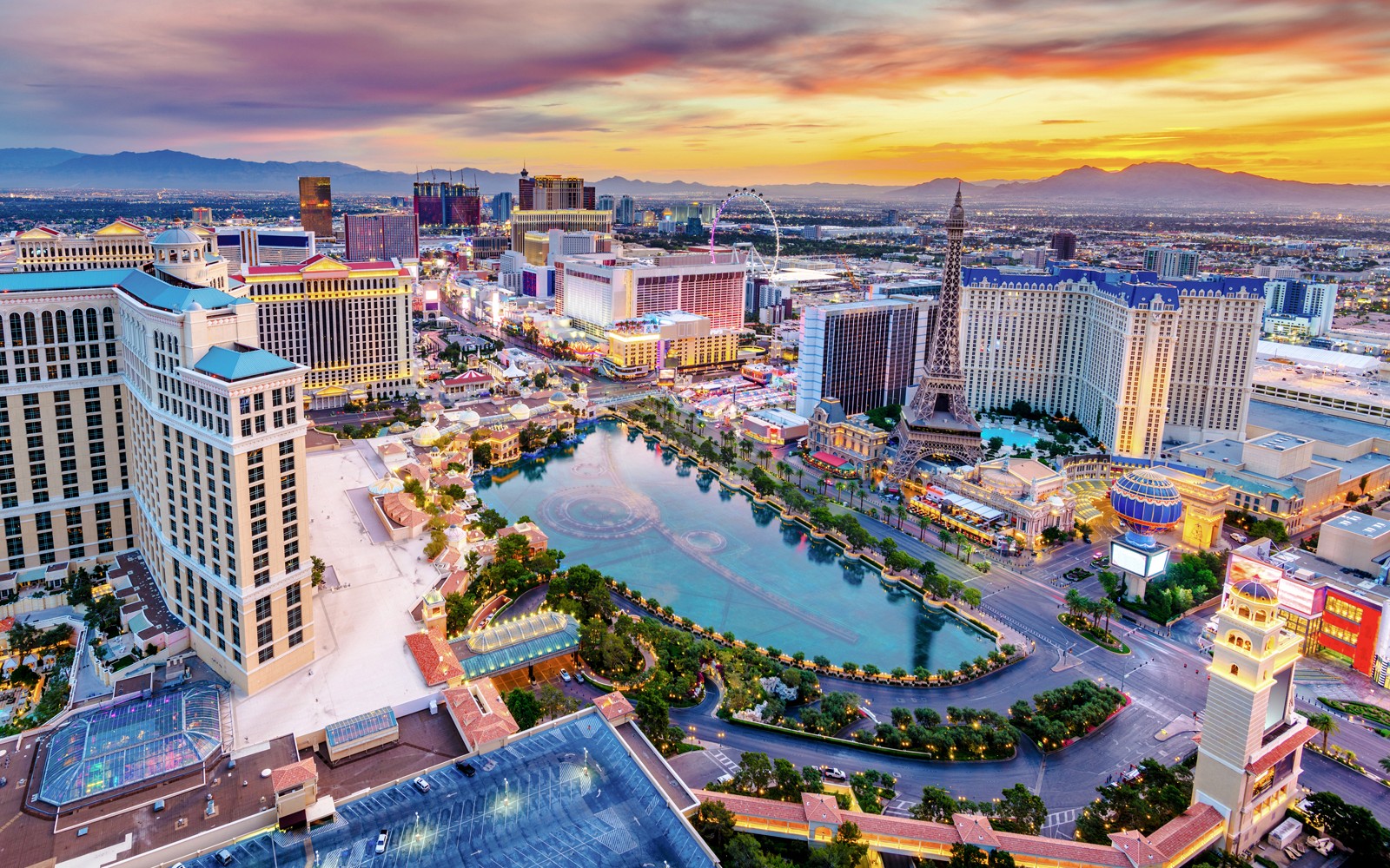 30-min Las Vegas and Red Rock Canyon Helicopter Tour with Vegas Valley Landing — gallery 5