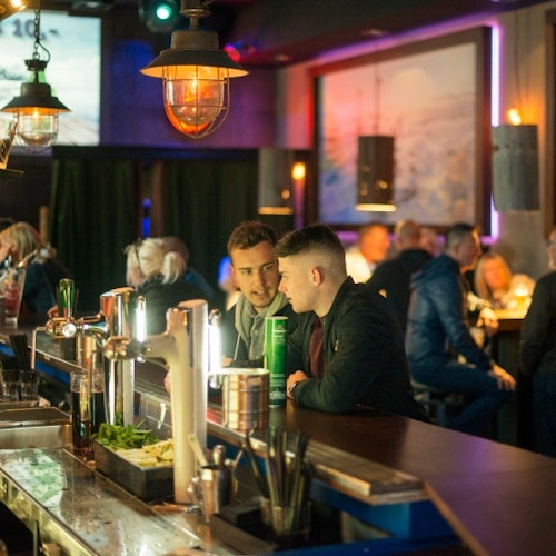 XtraCold Icebar Experience: Skip The Line + 3 Drinks — gallery 2