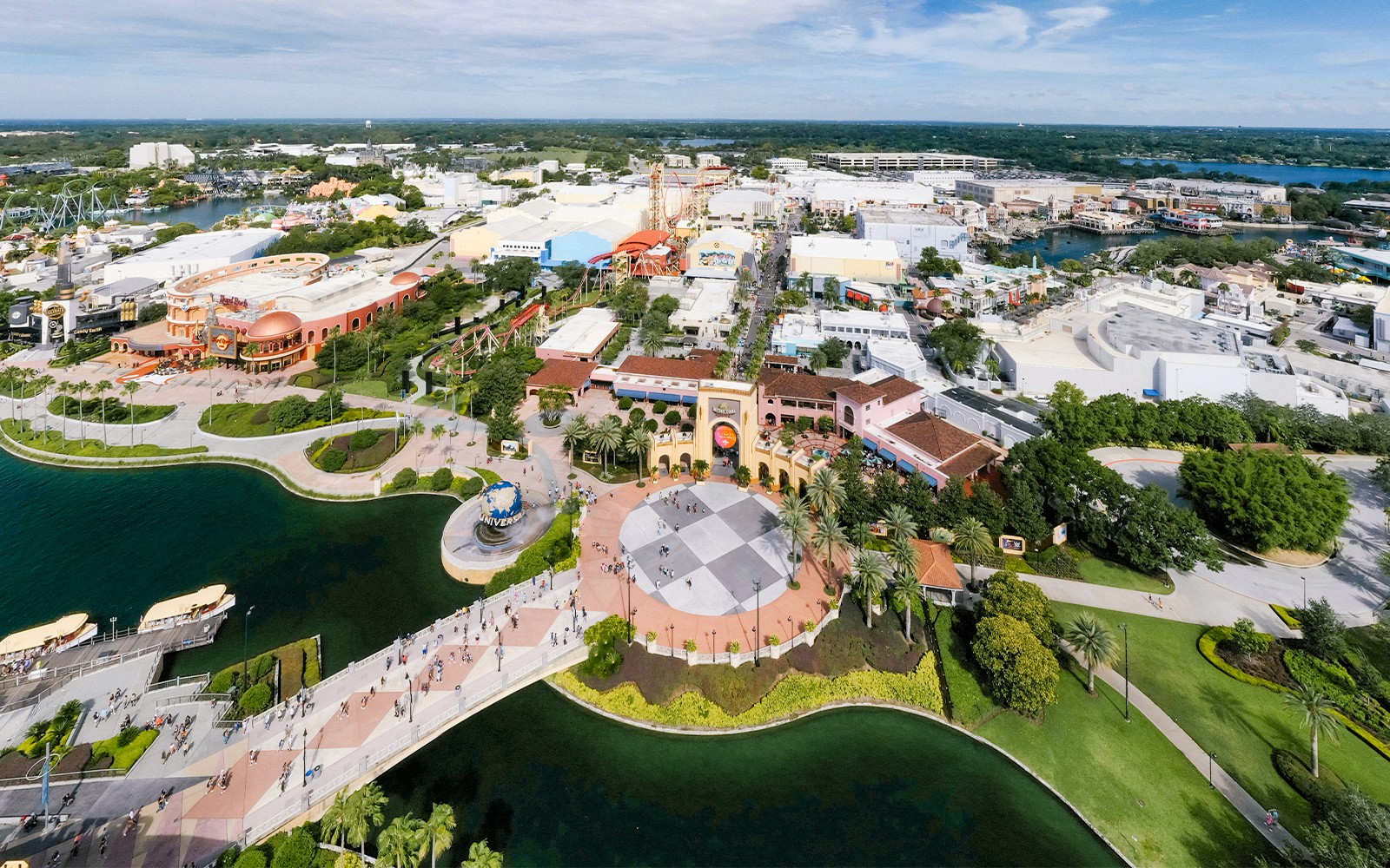 Universal Studios Orlando 1-Day Tickets + Express Pass: Islands of Adventures