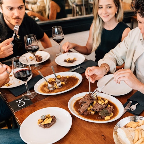 Madrid: Small-Group Guided Tapas Tour + Drinks