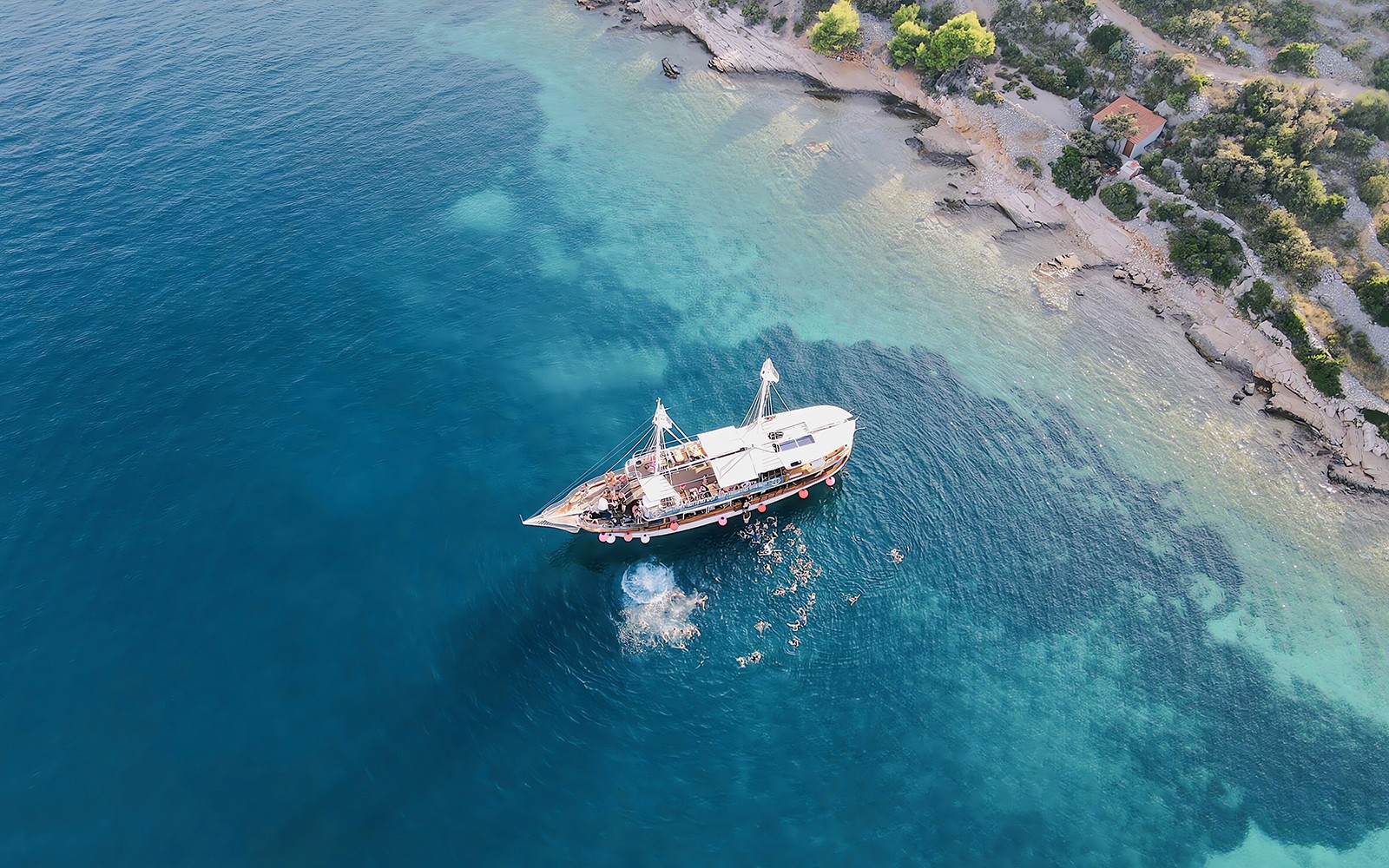 From Split: Blue Lagoon Boat Party with DJs, Swim, Shots & AfterParty — gallery 3