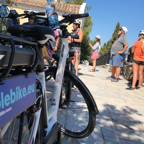 Athens: E-Bike Beach Excursion + Traditional Snacks — gallery 1