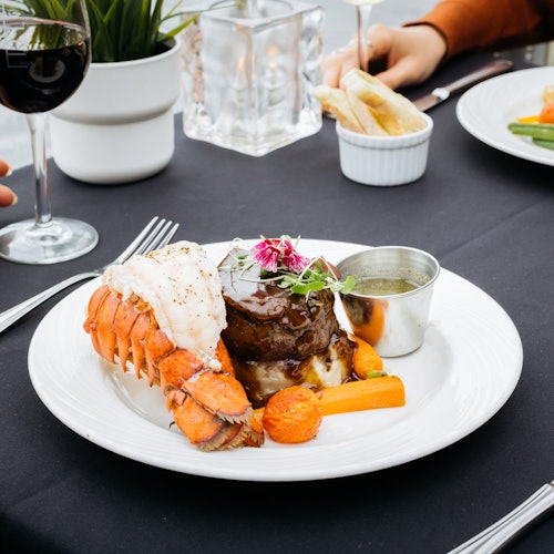 Montreal: Signature Dinner Cruise — gallery 1