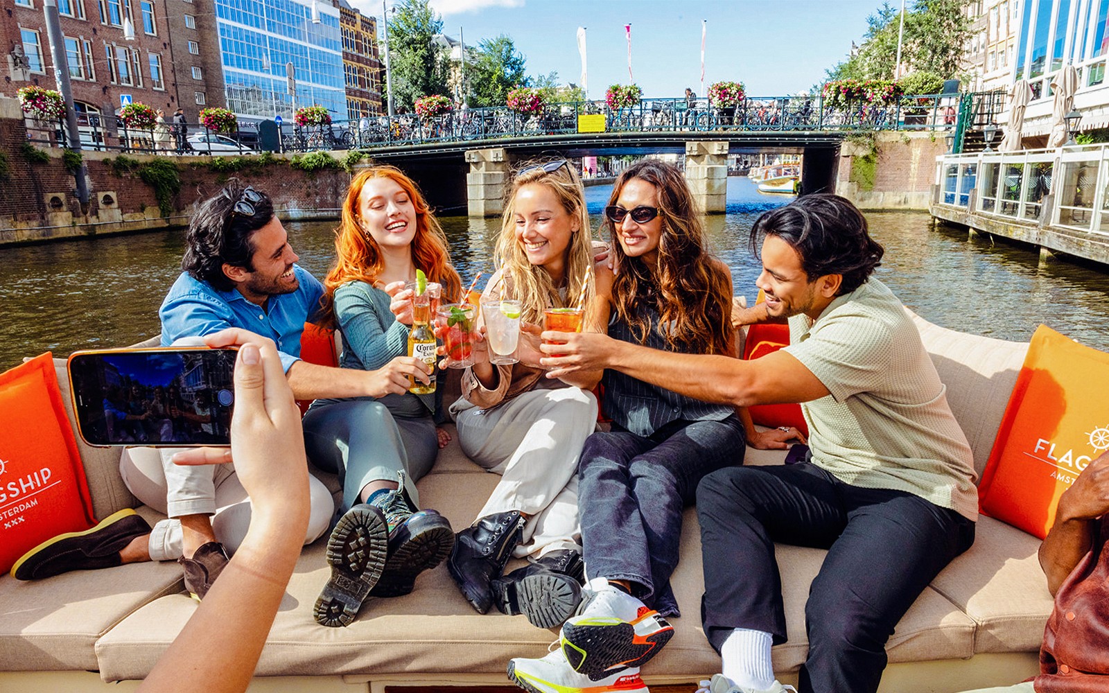 Amsterdam: 1-Hour Adult-Only Luxury Electric Boat Canal Cruise with Optional Unlimited Drinks — gallery 1