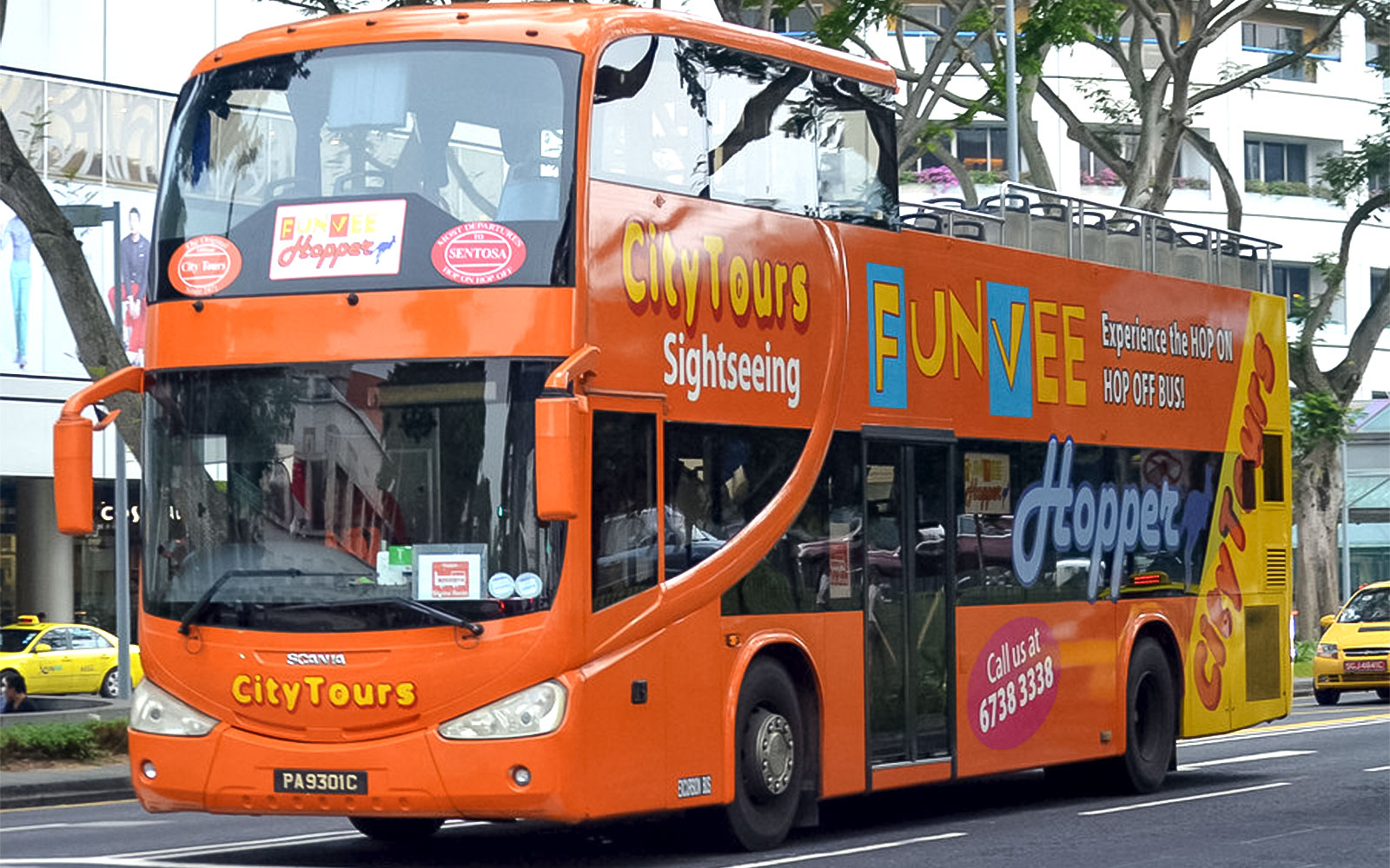 FunVee: Singapore Sightseeing Bus Tour