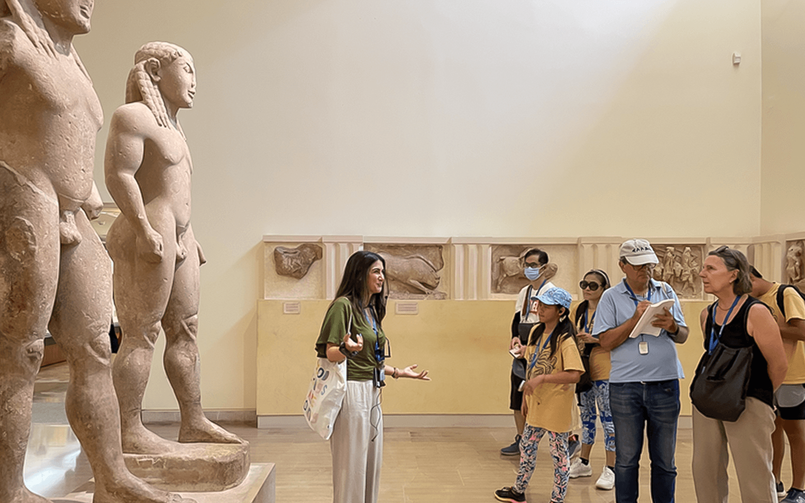 From Athens: Delphi & Arachova Day Tour with Expert Guide & Entry Tickets