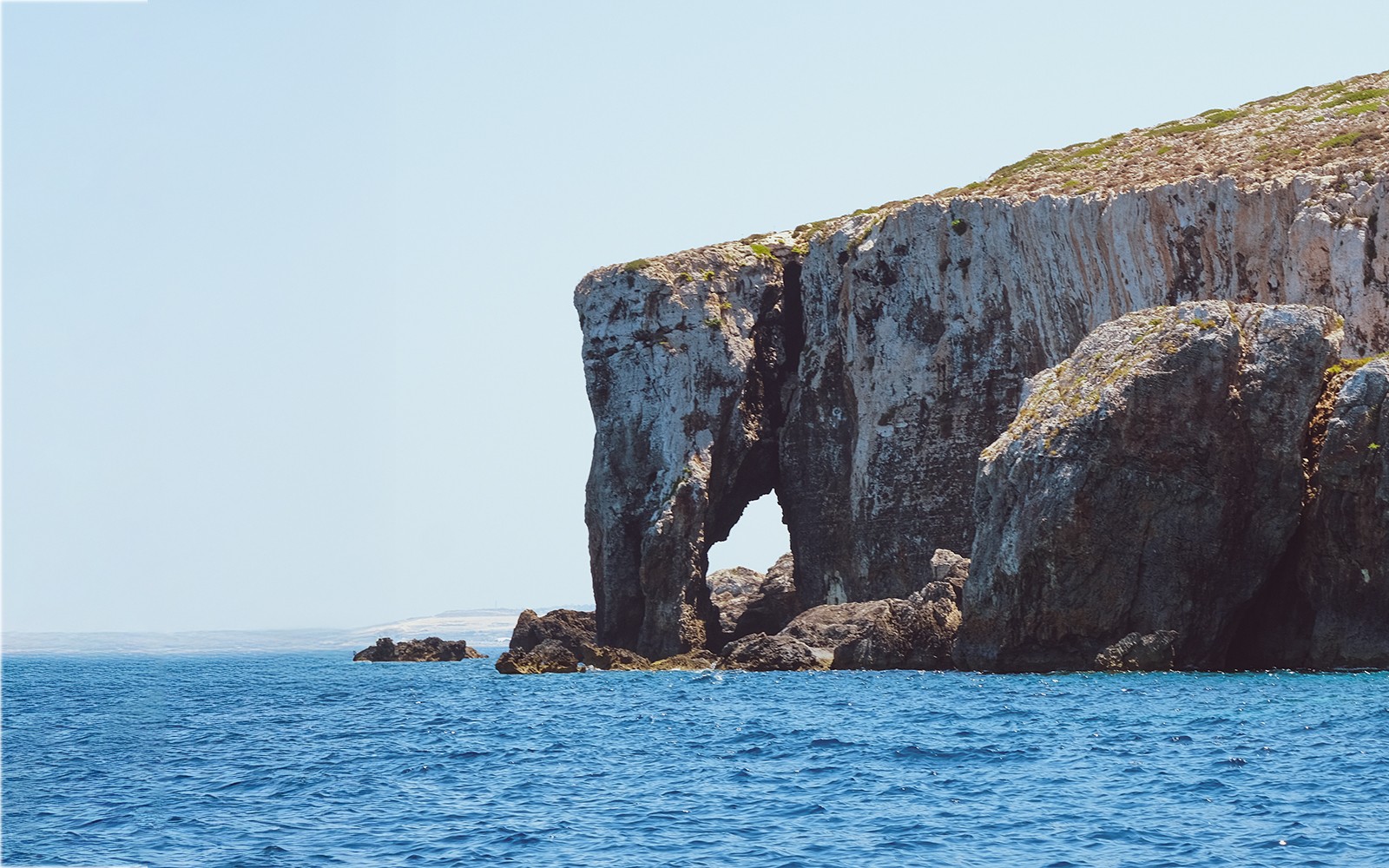 Full Gozo & Comino Boat Tour: Blue Lagoon, Crystal Lagoon, Gozo Sight-seeing & Sea Caves