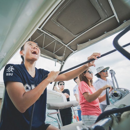 Singapore: Cruise from Sentosa with Paddle Boarding or Kayaking