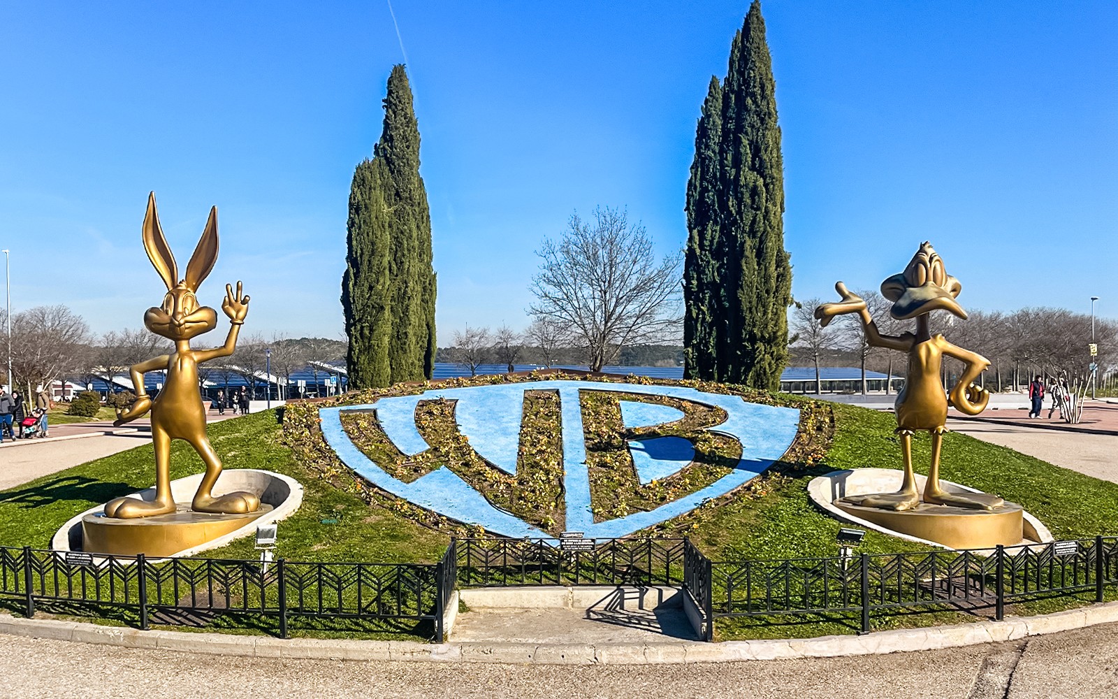 From Madrid: Full-Day Trip to Parque Warner Beach with Round-Trip Transfers — gallery 3