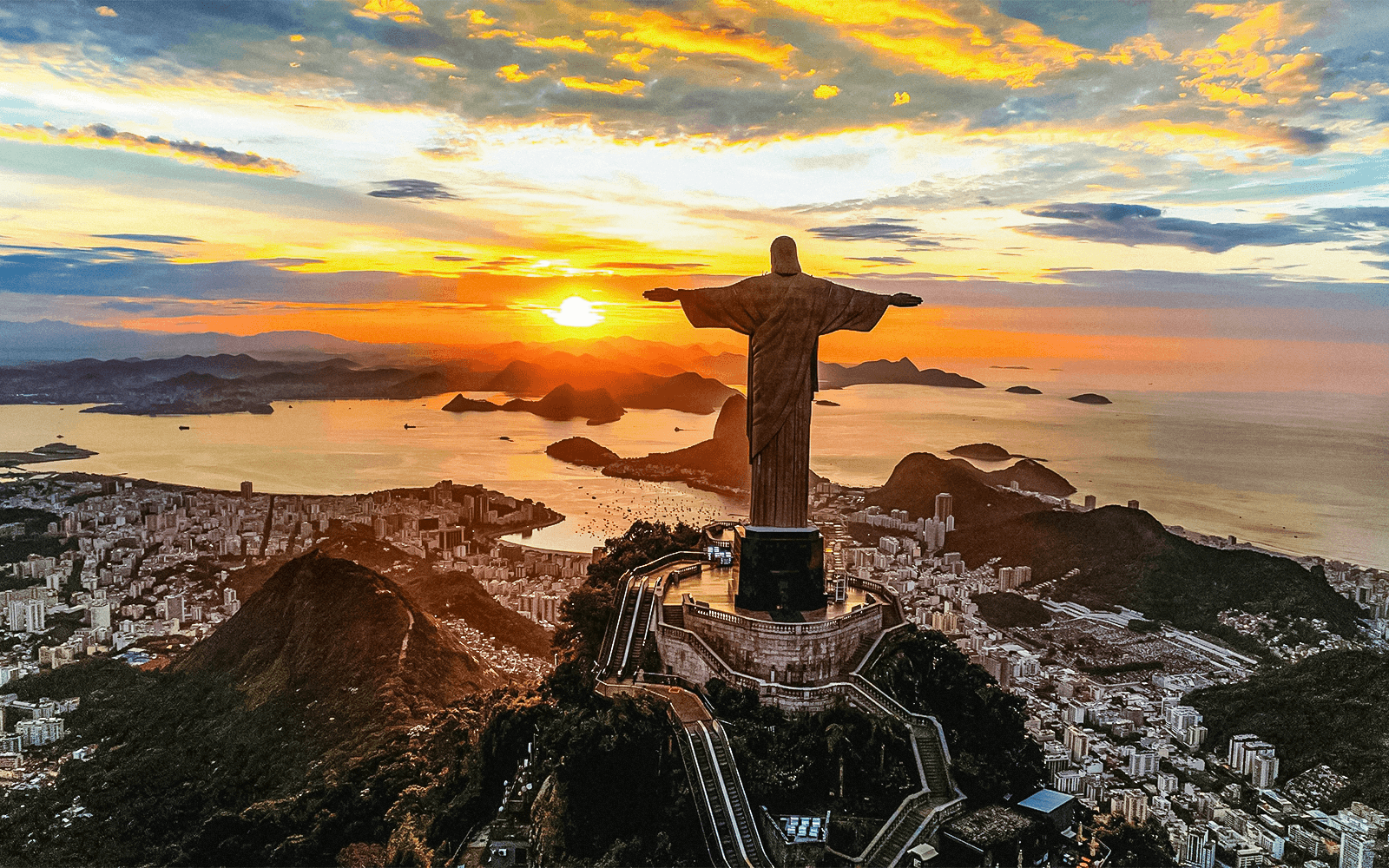 Sunset Tour of Rio with Christ the Redeemer & Sugaloaf Mountain Cable Car Tickets
