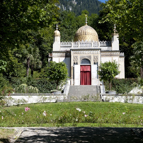 The Royal Castles Neuschwanstein & Linderhof: Day Trip from Munich — gallery 3