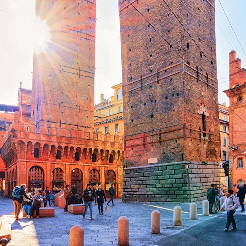 Bologna City Red Bus & San Luca Express: Combo Ticket with Food Tasting — gallery 1