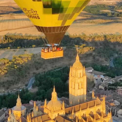 Segovia: Hot Air Balloon Flight with Breakfast and Cava — gallery 1