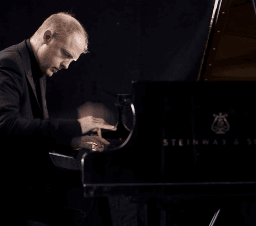 Chopin & Champagne by Candlelight visitor view at 1901 Arts Club