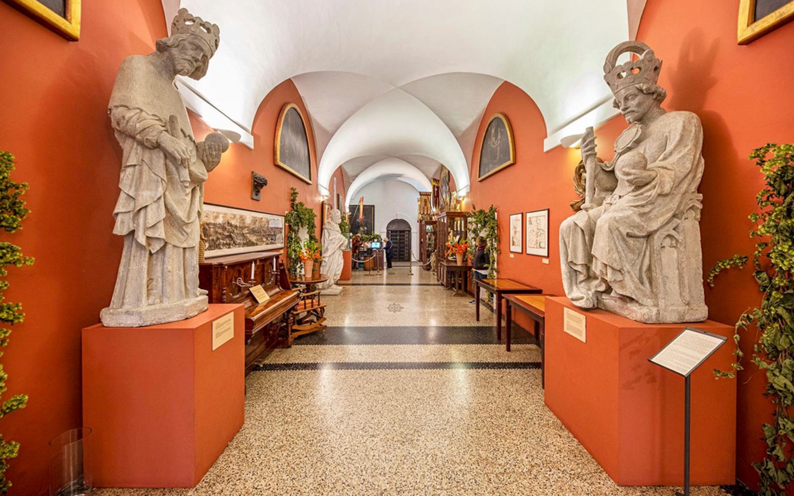 Prague Vltava River and Canal Sightseeing Cruise with Drink & Snack — gallery 1