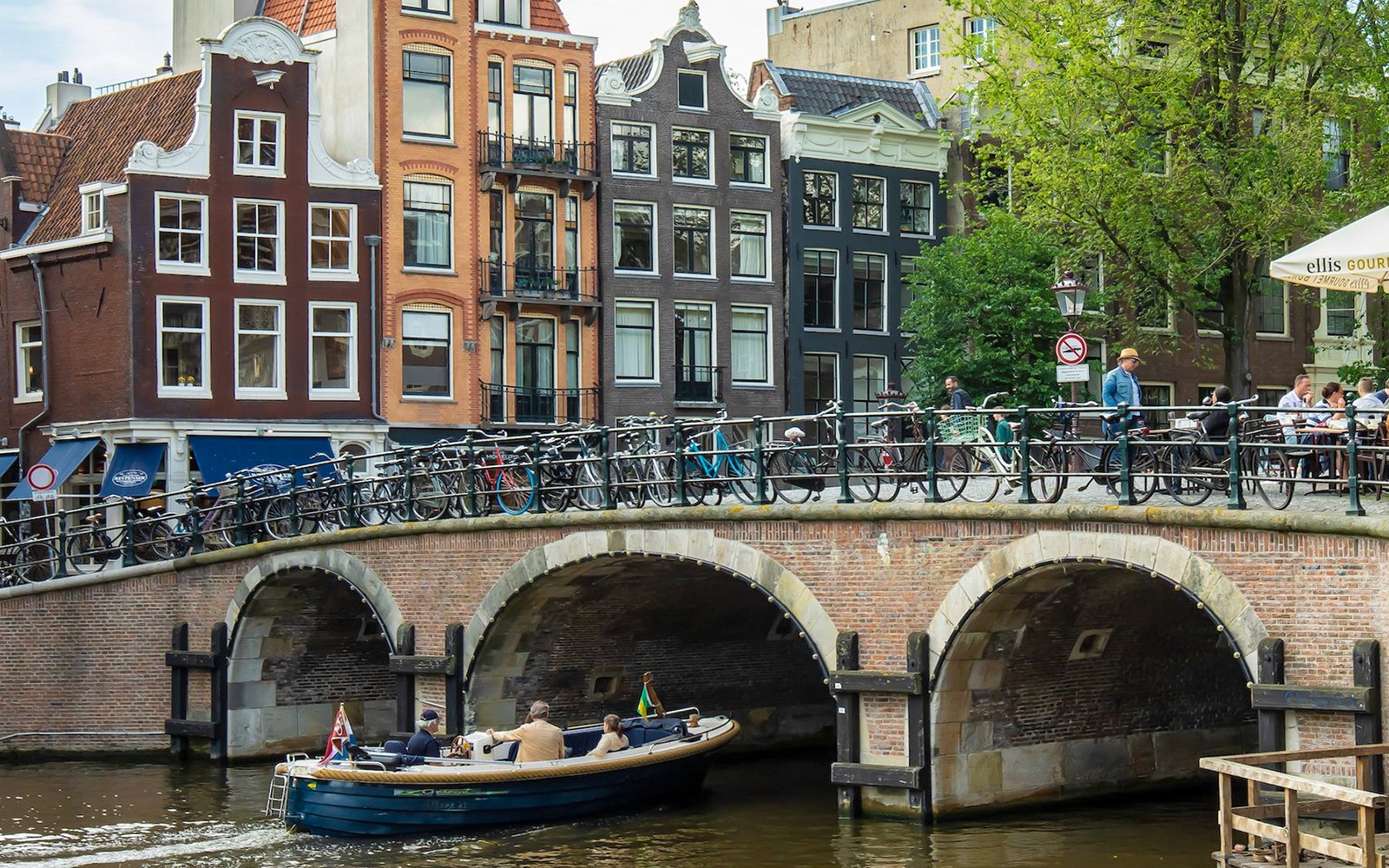 Amsterdam Cultural & Historical Walking Tour in German or English — gallery 2