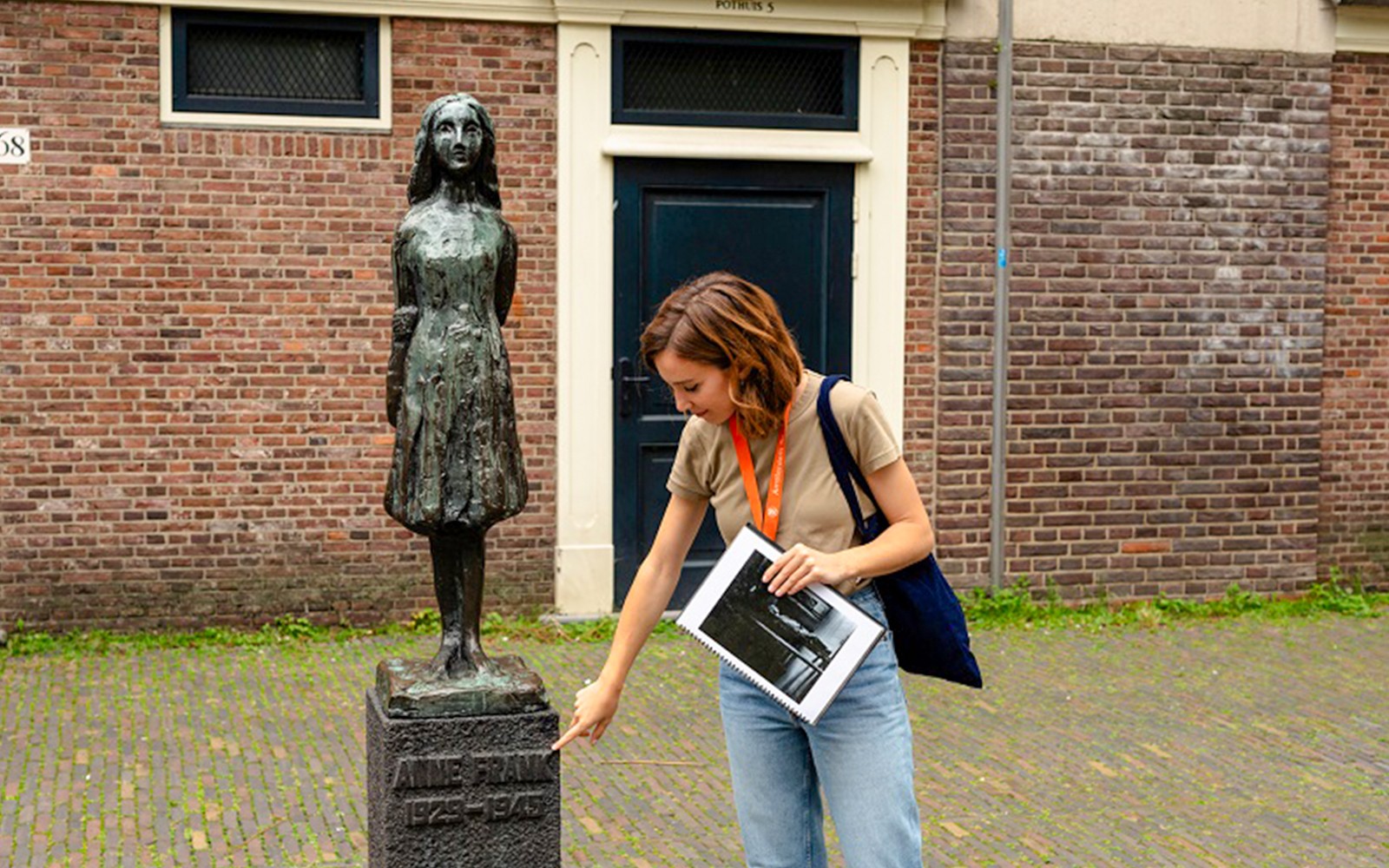 Anne Frank Story and World War II Small-Group Walking Tour — gallery 1