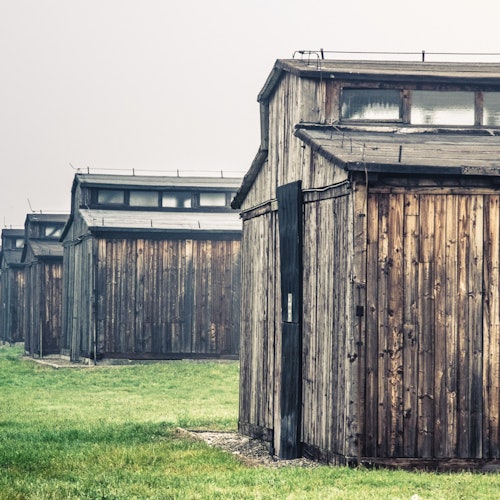 Auschwitz-Birkenau: Self-Guided Tour + Transport