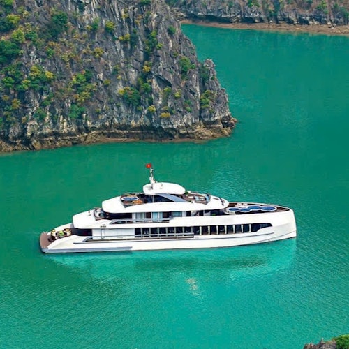 Ha Long Bay: Day Cruise + Transfers + Lunch — gallery 1