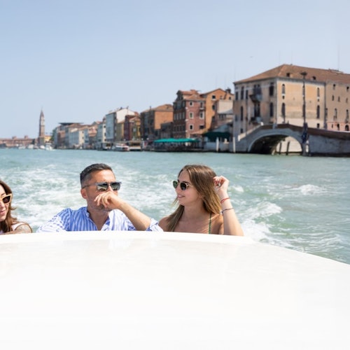 Murano & Burano: Glass Blowing Demo + Transfer — gallery 3