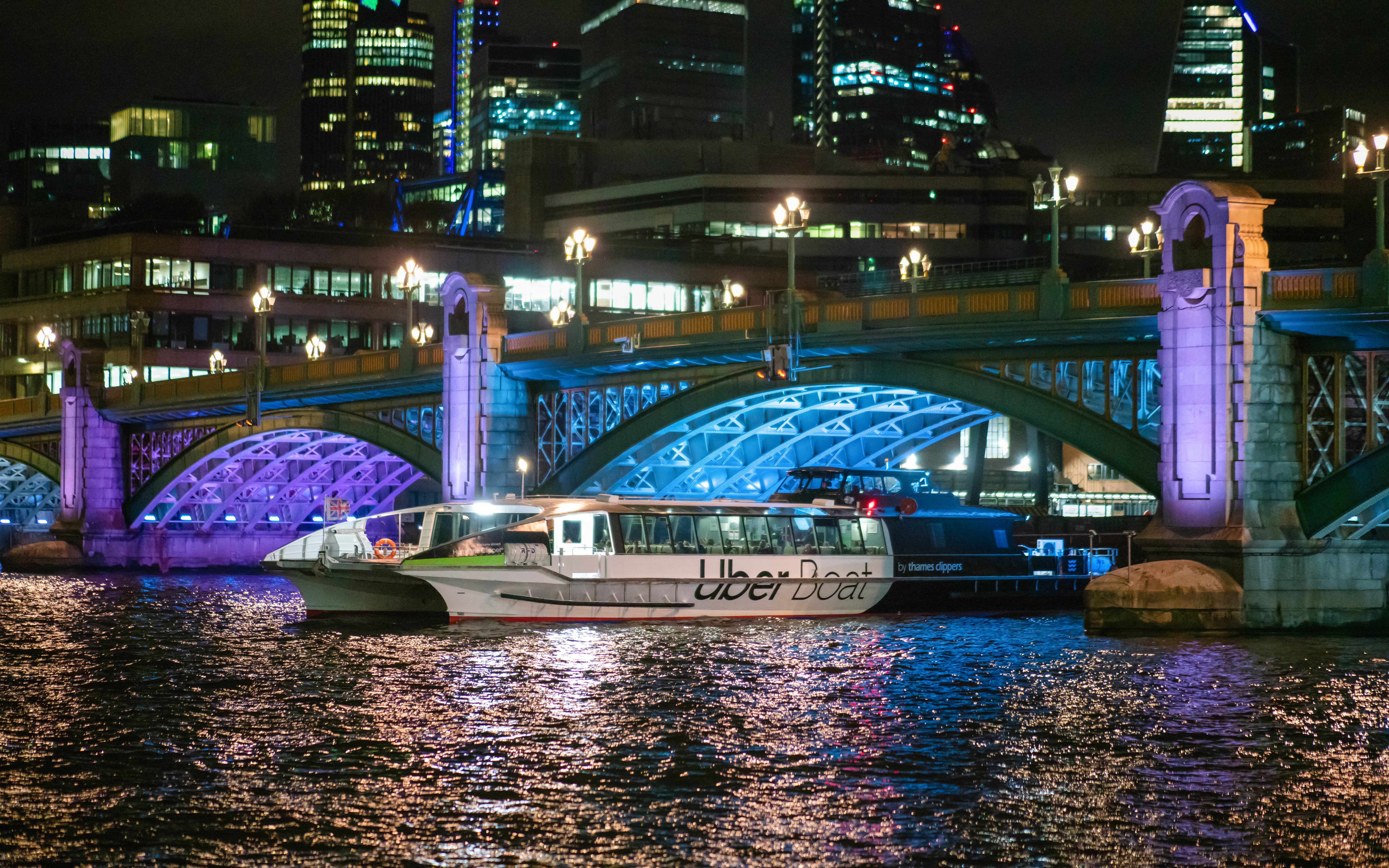 New Year's Eve Fireworks on the River Thames — gallery 4