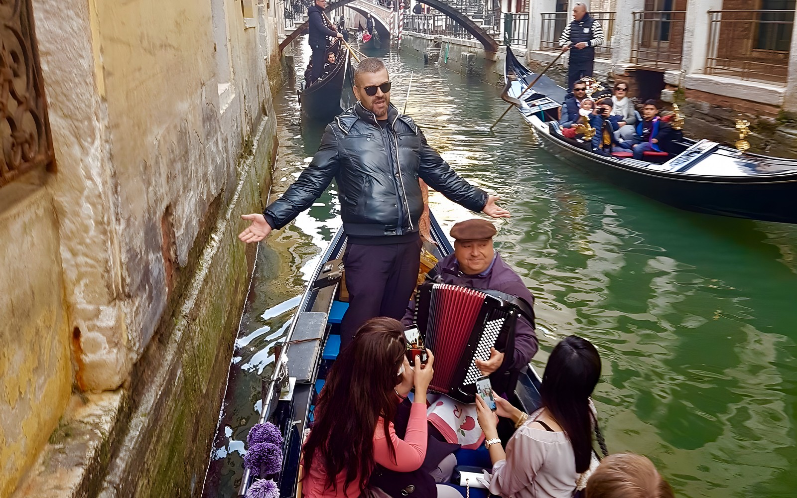 Venice Grand Canal: Gondola Ride with Serenade — gallery 4