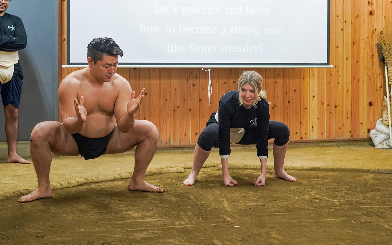 Kawasaki, Kanagawa: Sumo Stable Tour & Show with Chanko-Nabe Hot Pot Cooking
