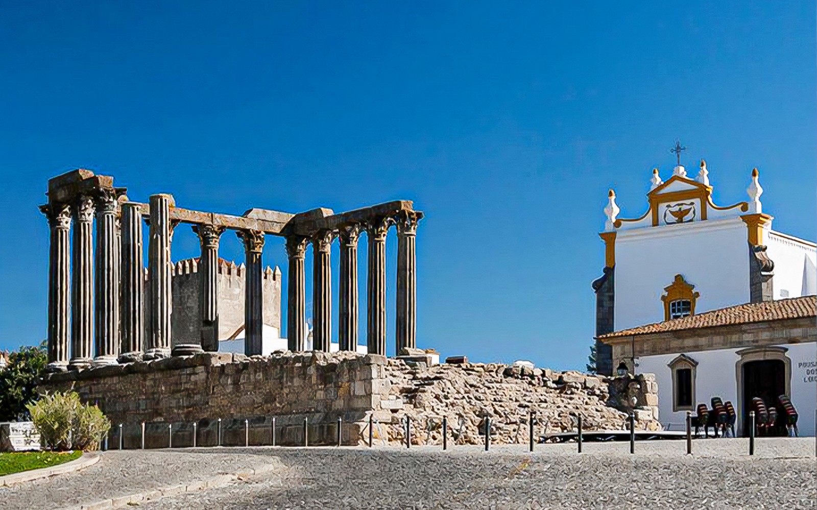 Small-Group Full-Day Guided Tour of Évora and Almendres Cromlech from Lisbon — gallery 1