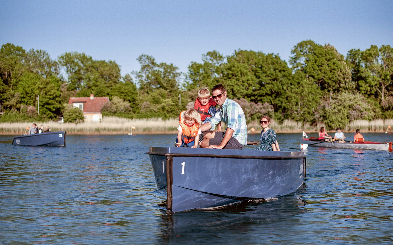 1/2/3-Hour Copenhagen Small Boat Rental
